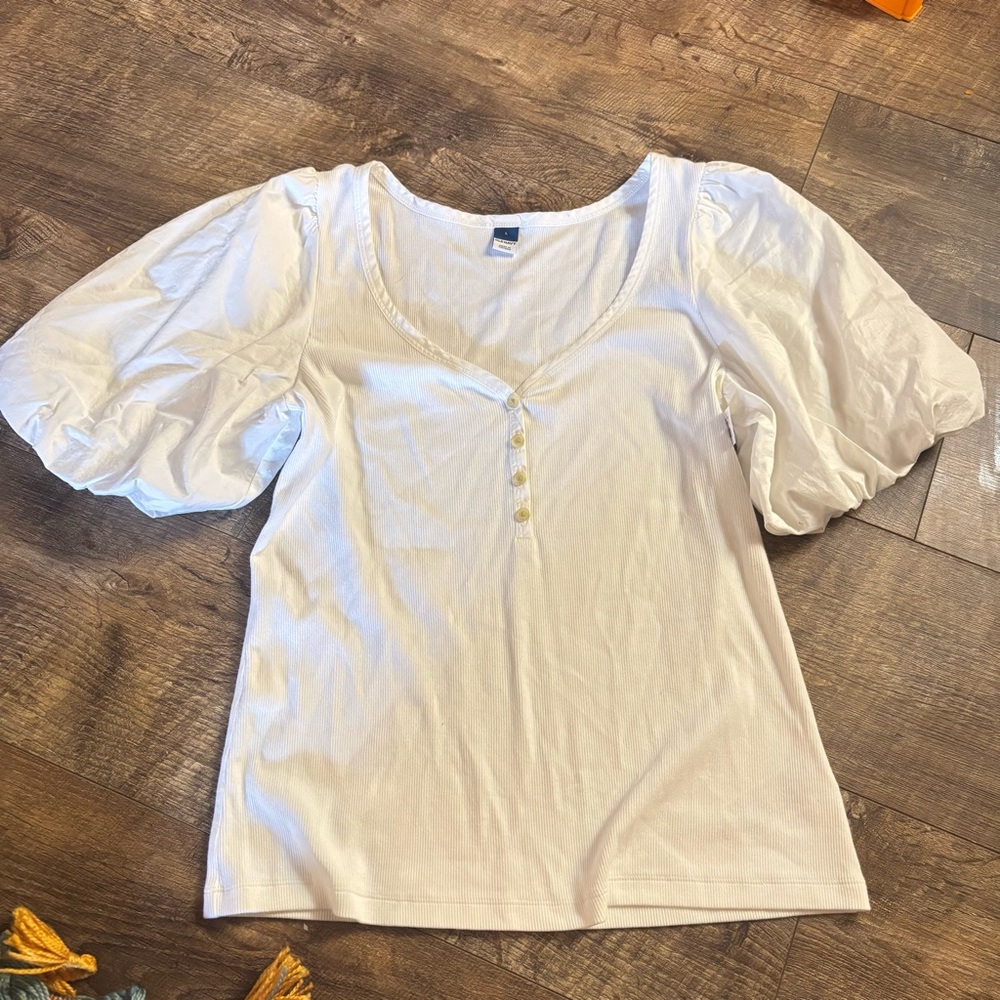 White Puffy sleeve top